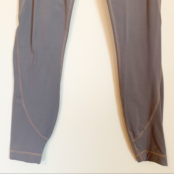 Athleta Salutation 7/8 Tight Powervita Flagstone Grey Legging Yoga Size XS - Picture 3 of 14